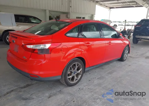 2014 Ford Focus Se z USA, uszkodzony, nr VIN 1FADP3F28EL435674